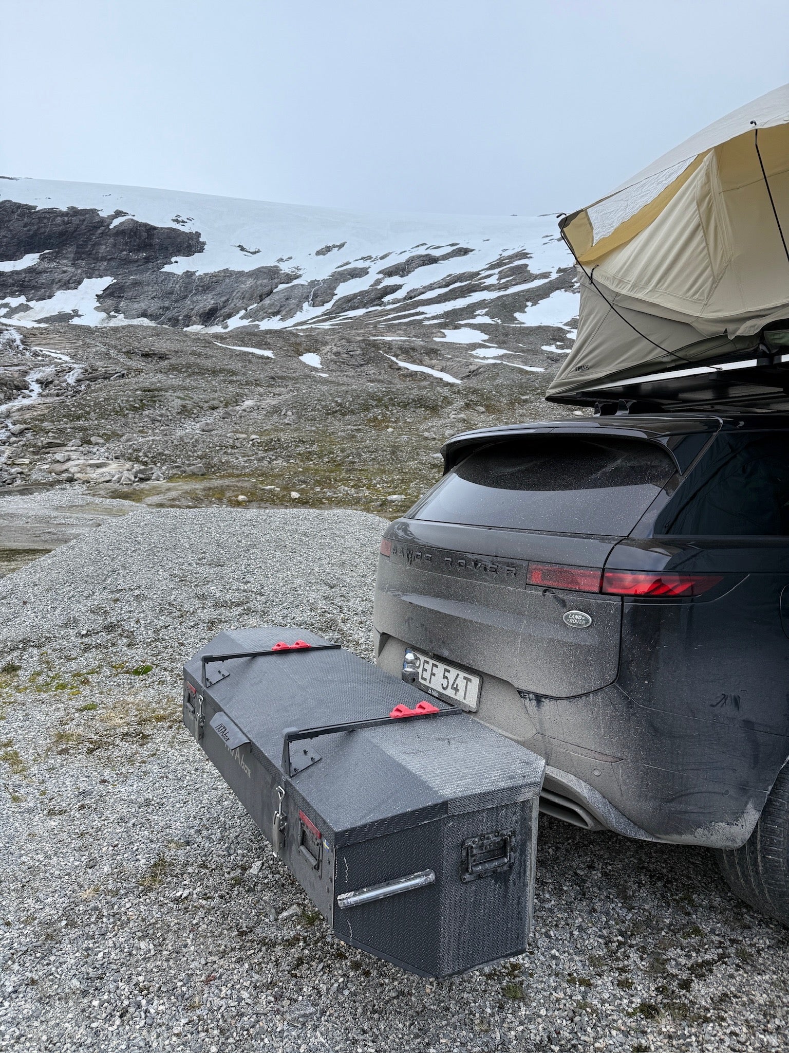 Så packar du smart och säkert med en dragkrokslåda – tips för familjer och äventyrare